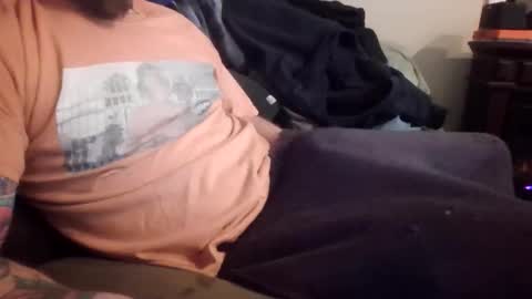 Snapshot of sheepydoggy45 chatting on 12.17.25 sheepydoggy45 online show from 12.17.25