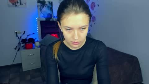 Snapshot of sheillatyler chatting on 10.22.25 Alexis online show from 10.22.25