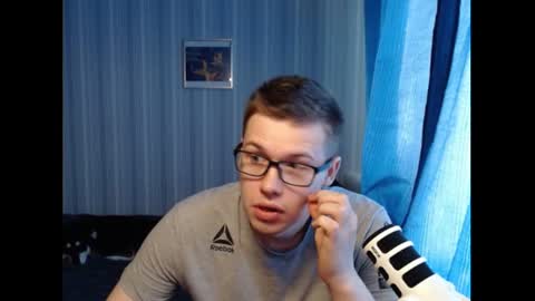 Snapshot of sheldon_music chatting on 07.17.26 Sheldon online show from 07.17.26
