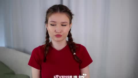 Lina online show from 03.11.26