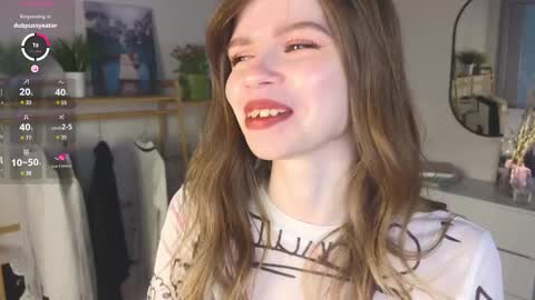 Snapshot of shelleyborom chatting on 03.08.25 Sofia online show from 03.08.25