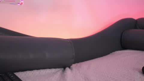  Transmission schedule Monday - Friday 715 am to 200 pm time Colombia  online show from 03.06.25