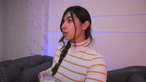  Transmission schedule Monday - Friday 715 am to 200 pm time Colombia  online show from 10.10.25