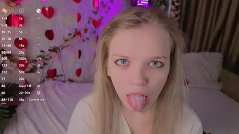 Snapshot of shellyboom chatting on 02.25.26 shellyboom online show from 02.25.26