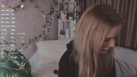 Snapshot of shellyboom chatting on 03.20.26 shellyboom online show from 03.20.26