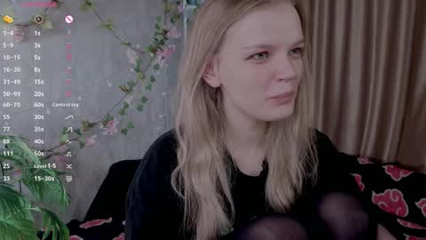 Snapshot of shellyboom chatting on 03.26.26 shellyboom online show from 03.26.26