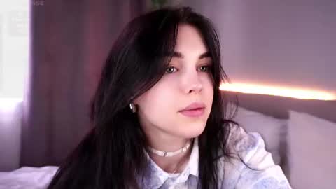 Snapshot of sheragroepper chatting on 06.18.26 Mira online show from 06.18.26