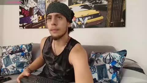 Snapshot of sherlock_holmes_ chatting on 12.09.24 Sherlock Holmes online show from 12.09.24