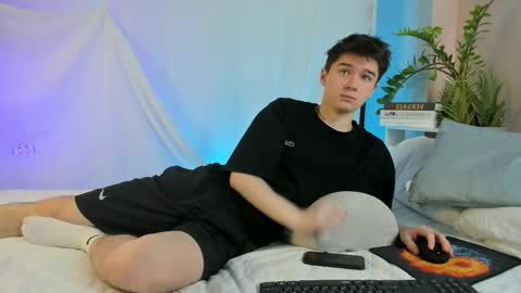 Snapshot of sherlockmax chatting on 02.25.26 Max online show from 02.25.26