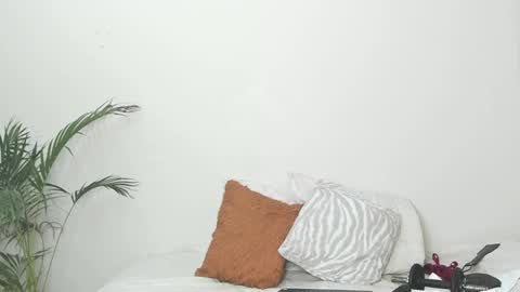 Sherlyn Adams online show from 02.02.25