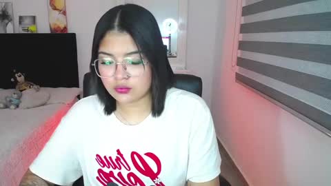 Snapshot of sheryl_stone2 chatting on 02.02.25 Sheryl Stone2 online show from 02.02.25