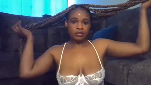 Snapshot of shiksmson chatting on 11.21.25 shiksmson online show from 11.21.25