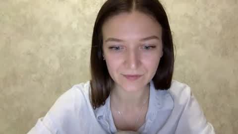 Snapshot of shining_pearl chatting on 05.12.26 Jesica online show from 05.12.26