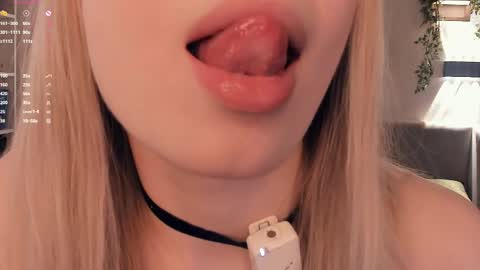 Stella  online show from 04.18.26