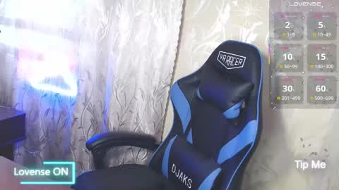 Victoria online show from 04.24.26