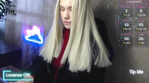 Victoria online show from 04.25.26