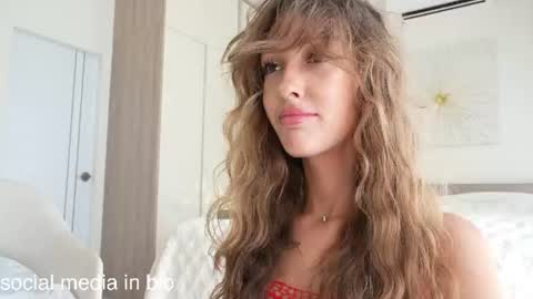 Snapshot of shinyways chatting on 07.26.26 Melissa online show from 07.26.26