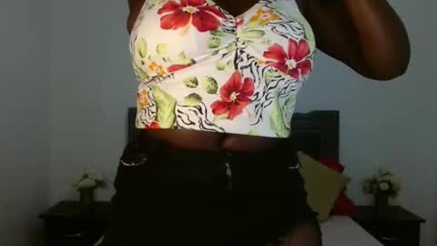 Snapshot of shiratie chatting on 05.12.26 Shirat online show from 05.12.26