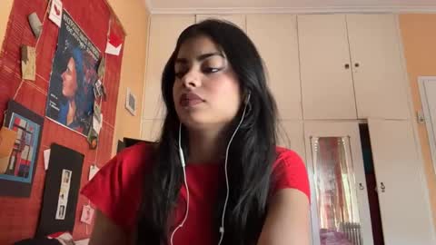 Snapshot of shirleendurrah chatting on 04.16.26 Karin online show from 04.16.26