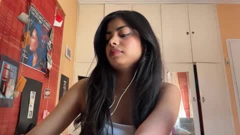 Snapshot of shirleendurrah chatting on 04.19.26 Karin online show from 04.19.26