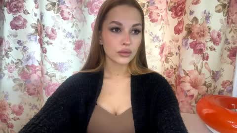 Snapshot of shirleepoma chatting on 04.22.26 Joli online show from 04.22.26