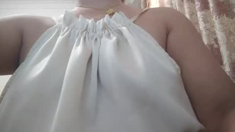 Shirleyni online show from 10.06.25