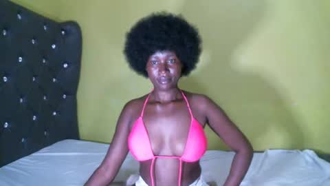 Snapshot of shiro254 chatting on 03.10.25 Shi-ro online show from 03.10.25