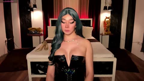 WET AND WILD YHANNA online show from 12.18.24