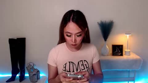 WET AND WILD YHANNA online show from 09.25.25