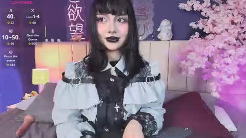 Snapshot of shizuko___ chatting on 06.11.26 Valentina online show from 06.11.26