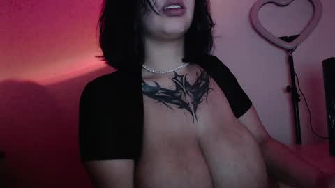 Shopie Hank  online show from 12.07.24