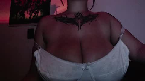 Shopie Hank  online show from 01.25.25