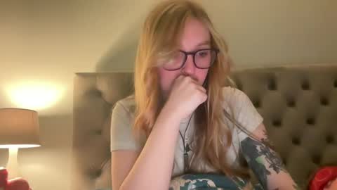 short sweetpea online show from 02.18.25