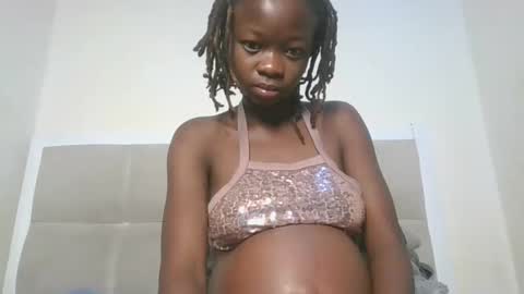 Snapshot of shortnswee254 chatting on 03.22.26 shortnswee254 online show from 03.22.26
