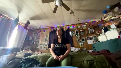 shorty920505 online show from 12.13.25