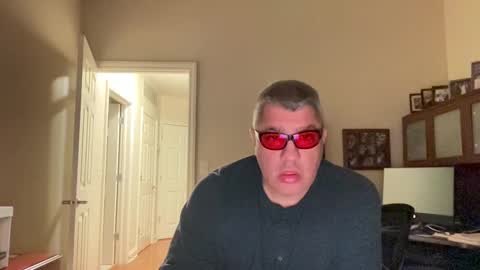 Chicago Guy online show from 12.30.24