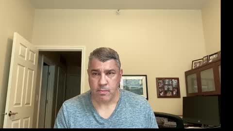 Chicago Guy online show from 10.18.25