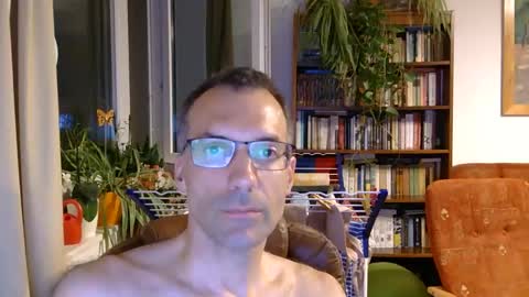 Snapshot of shsfdfl198152 chatting on 09.09.25 Dniel Gyrffy online show from 09.09.25