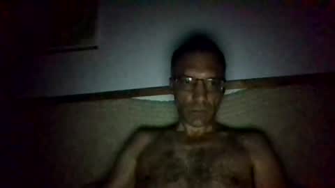 Snapshot of shsfdfl198152 chatting on 09.12.25 Dniel Gyrffy online show from 09.12.25