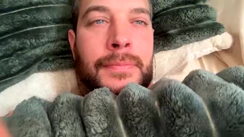 YeahBoi420 online show from 02.01.25