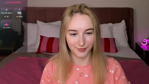 Snapshot of shy__polly chatting on 05.15.26 Polly online show from 05.15.26