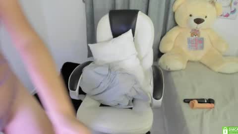 Nahomy online show from 01.31.25