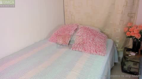 Snapshot of shy_angel_30 chatting on 04.06.26 Angel online show from 04.06.26