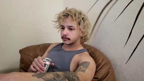 Snapshot of shy_boy17 chatting on 02.19.26 your shy boy online show from 02.19.26