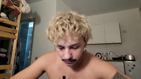 Snapshot of shy_boy17 chatting on 02.20.26 your shy boy online show from 02.20.26