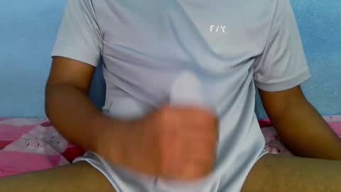 shyeyes online show from 12.06.24