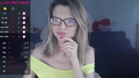 Snapshot of shy_moony chatting on 03.11.25 just Alex online show from 03.11.25
