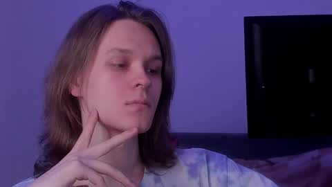 Snapshot of shy_nny chatting on 09.18.25 Mark online show from 09.18.25