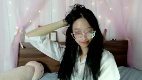 Snapshot of shy_pink_doll chatting on 07.24.26 shy_pink_doll online show from 07.24.26
