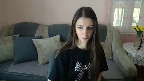 Snapshot of shy_rossy20 chatting on 10.18.25 shy_rossy20 online show from 10.18.25